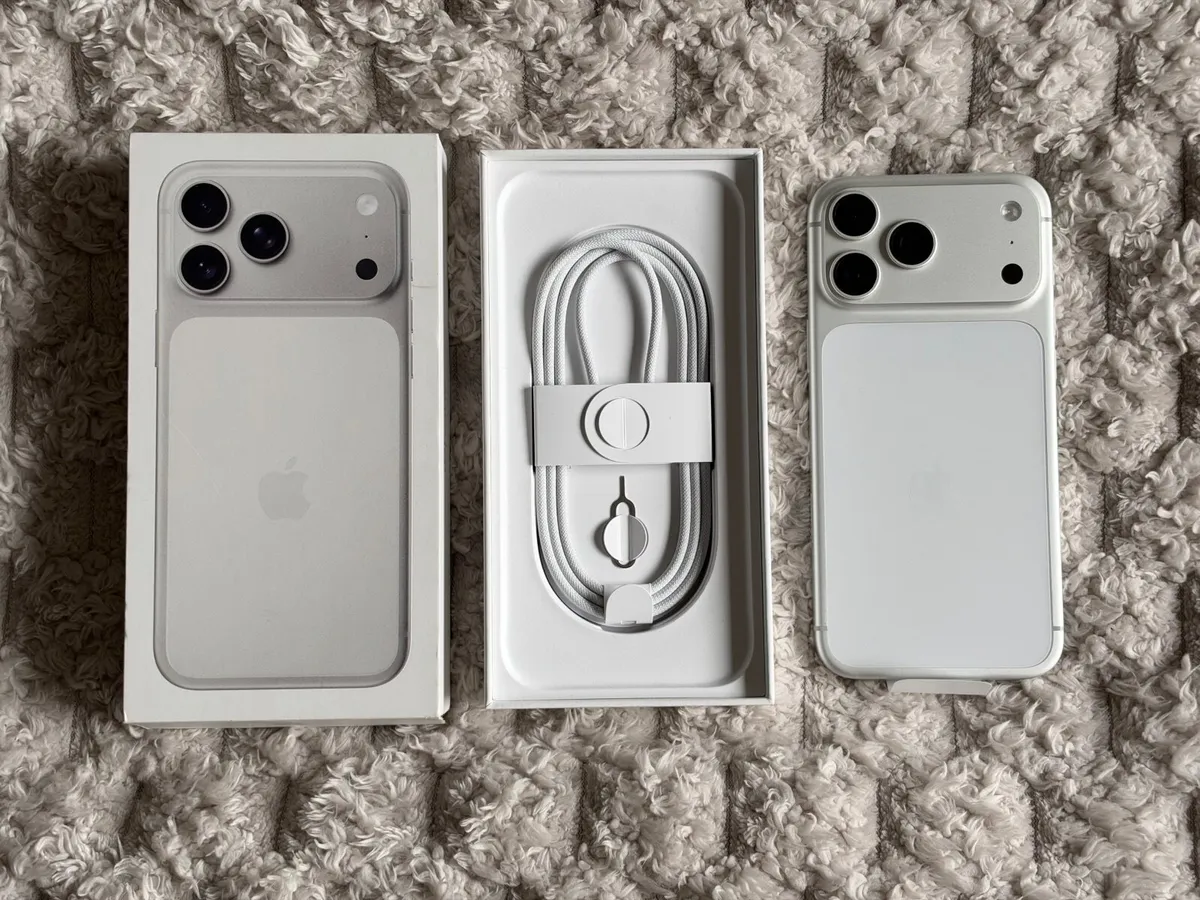 iPhone 17 Pro Max - Image 1
