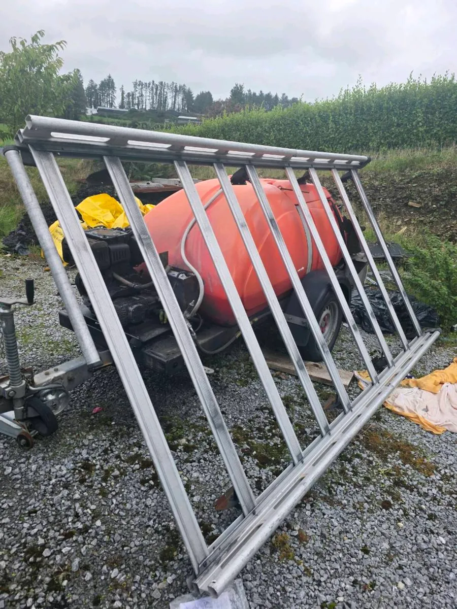 Roof rack - Image 1