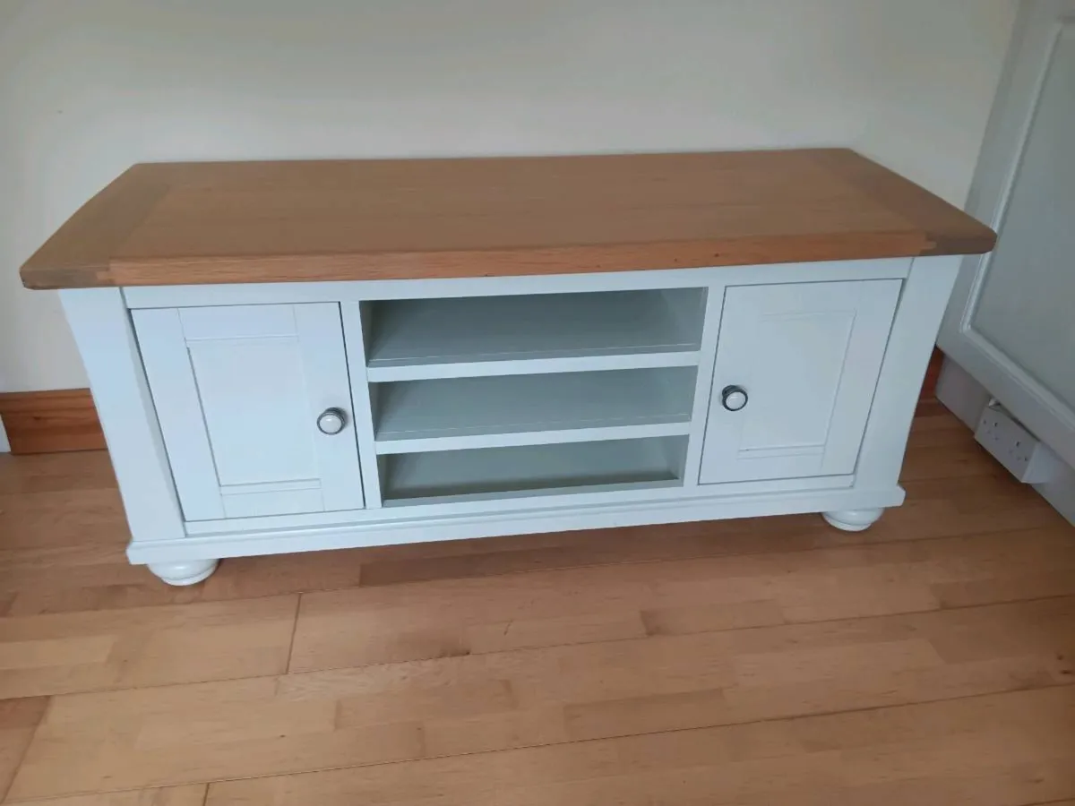 TV Stand - Image 2