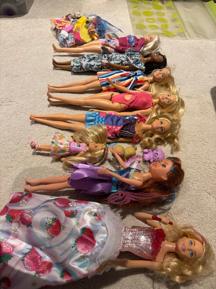Barbie dolls - Image 2