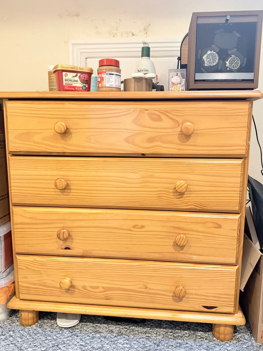 Cabinet - Image 1