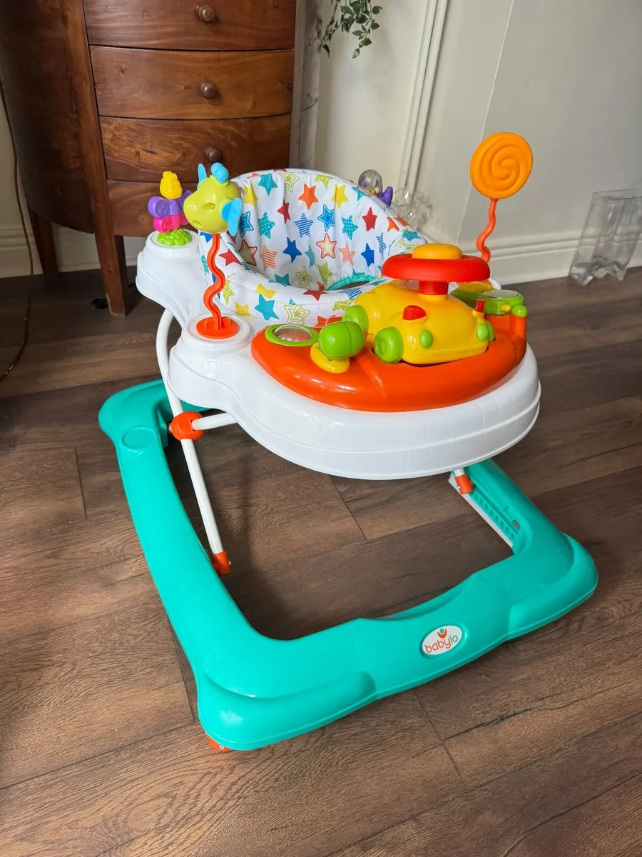Baby walker - Image 2