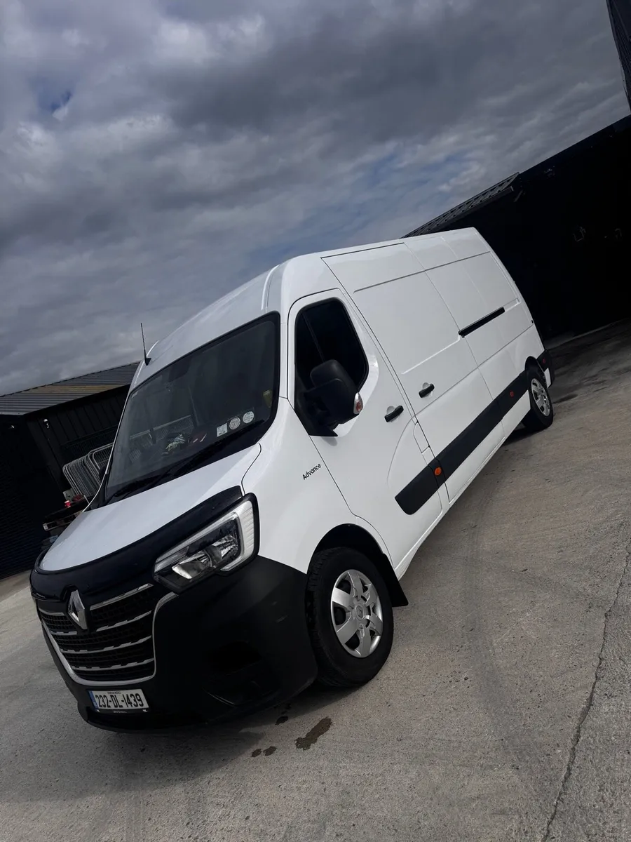 2023 Renault Master LM35 Business+ - Image 1