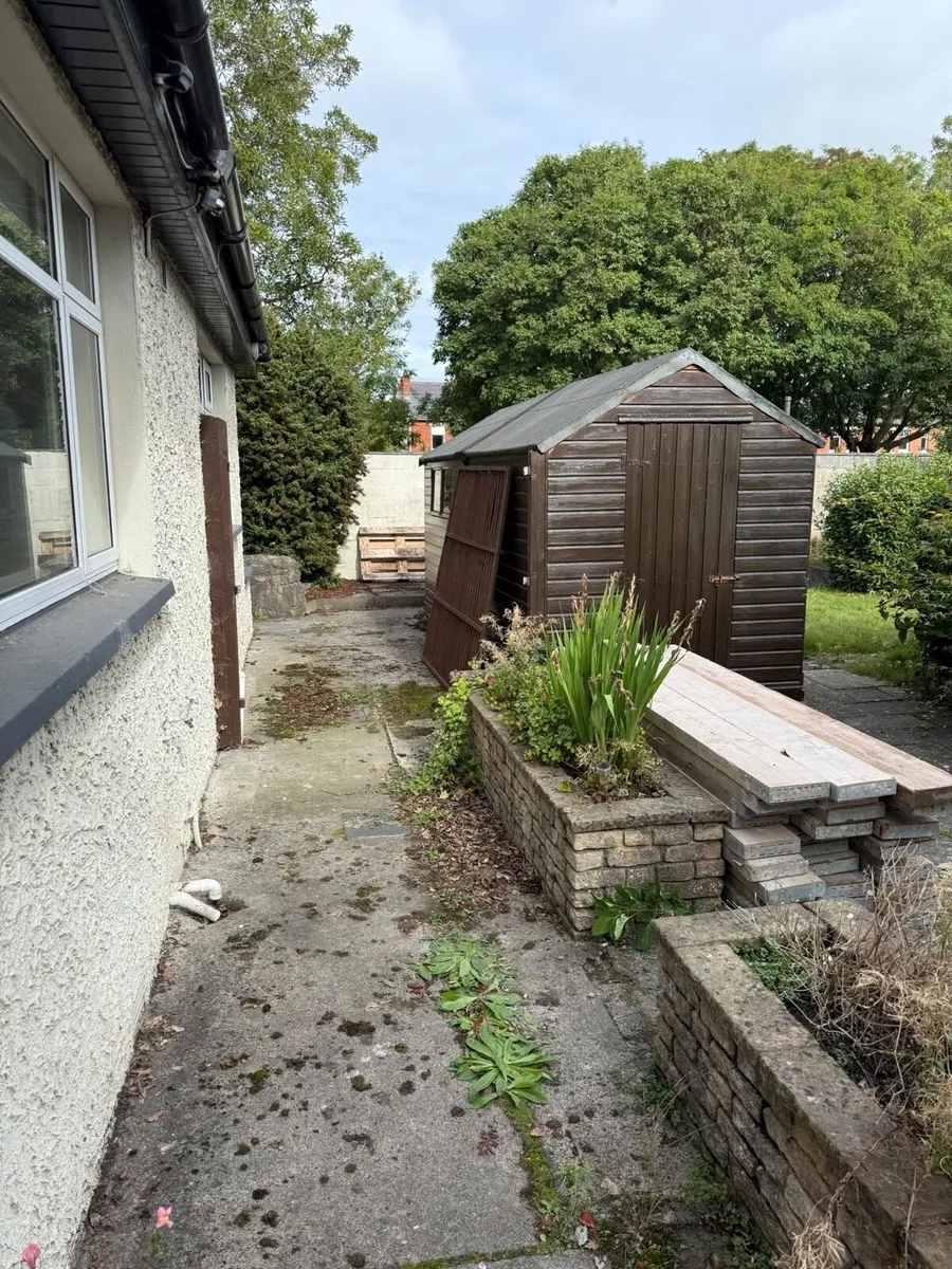Garden shed (2)