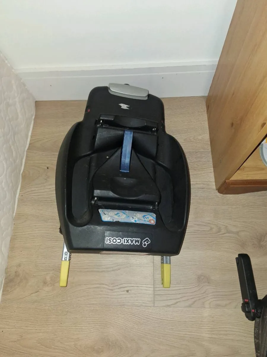 Quinny travel system - Image 4