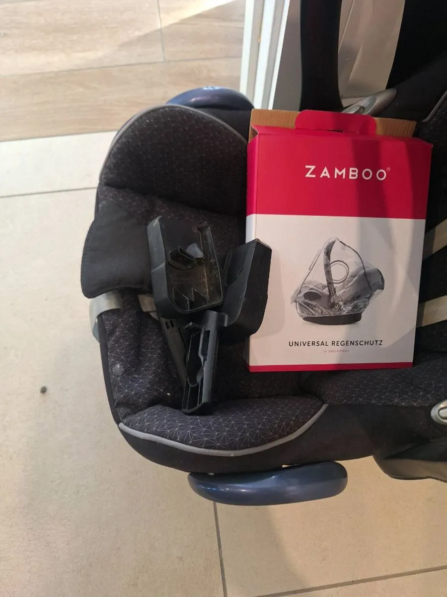 Quinny travel system - Image 2