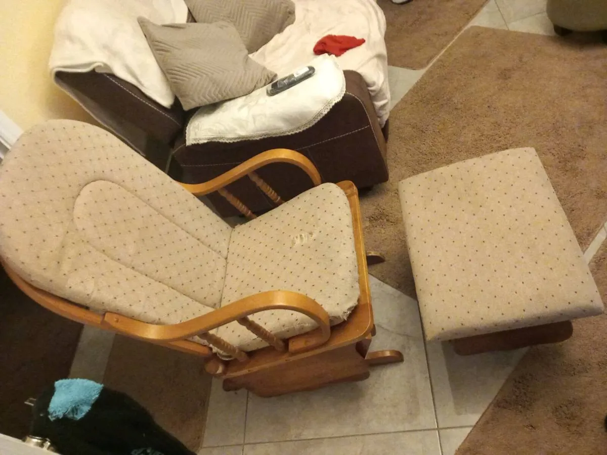 Nursing chair/rocking chair - Image 3