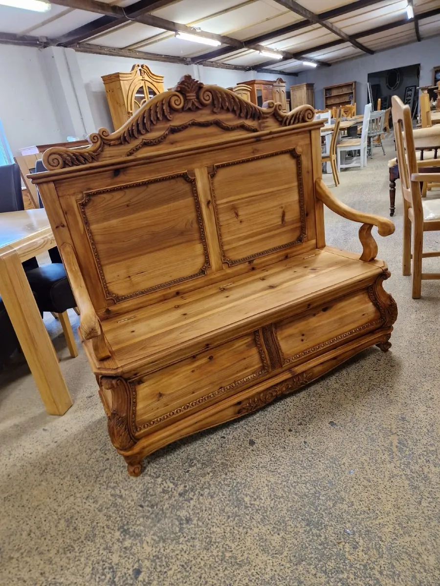 Large vintage carved pine storage bench - Image 2