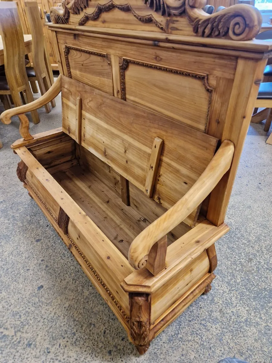 Large vintage carved pine storage bench - Image 4