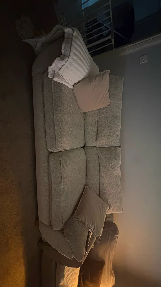Light grey 3 seater sofa - Image 1