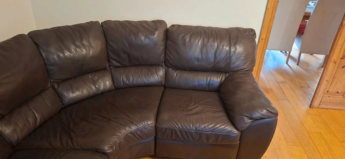 Couch Italian leather in excellent condition - Image 4