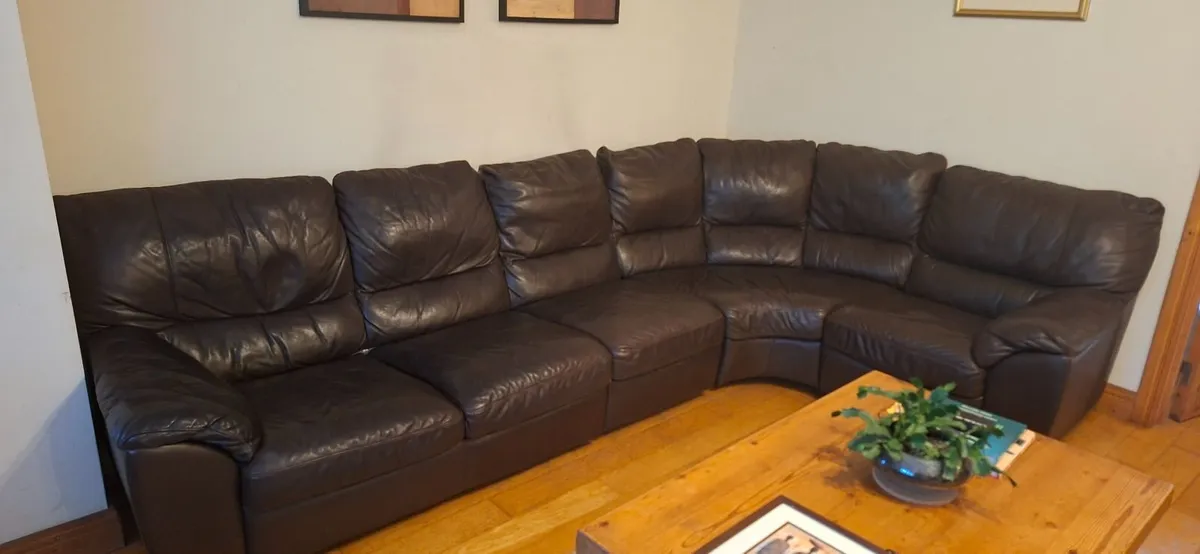 Couch Italian leather in excellent condition - Image 3