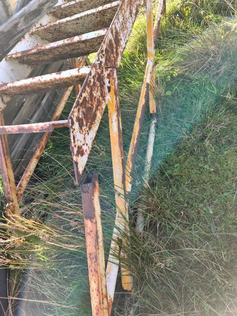 Steel stairs for mezzanine - Image 1