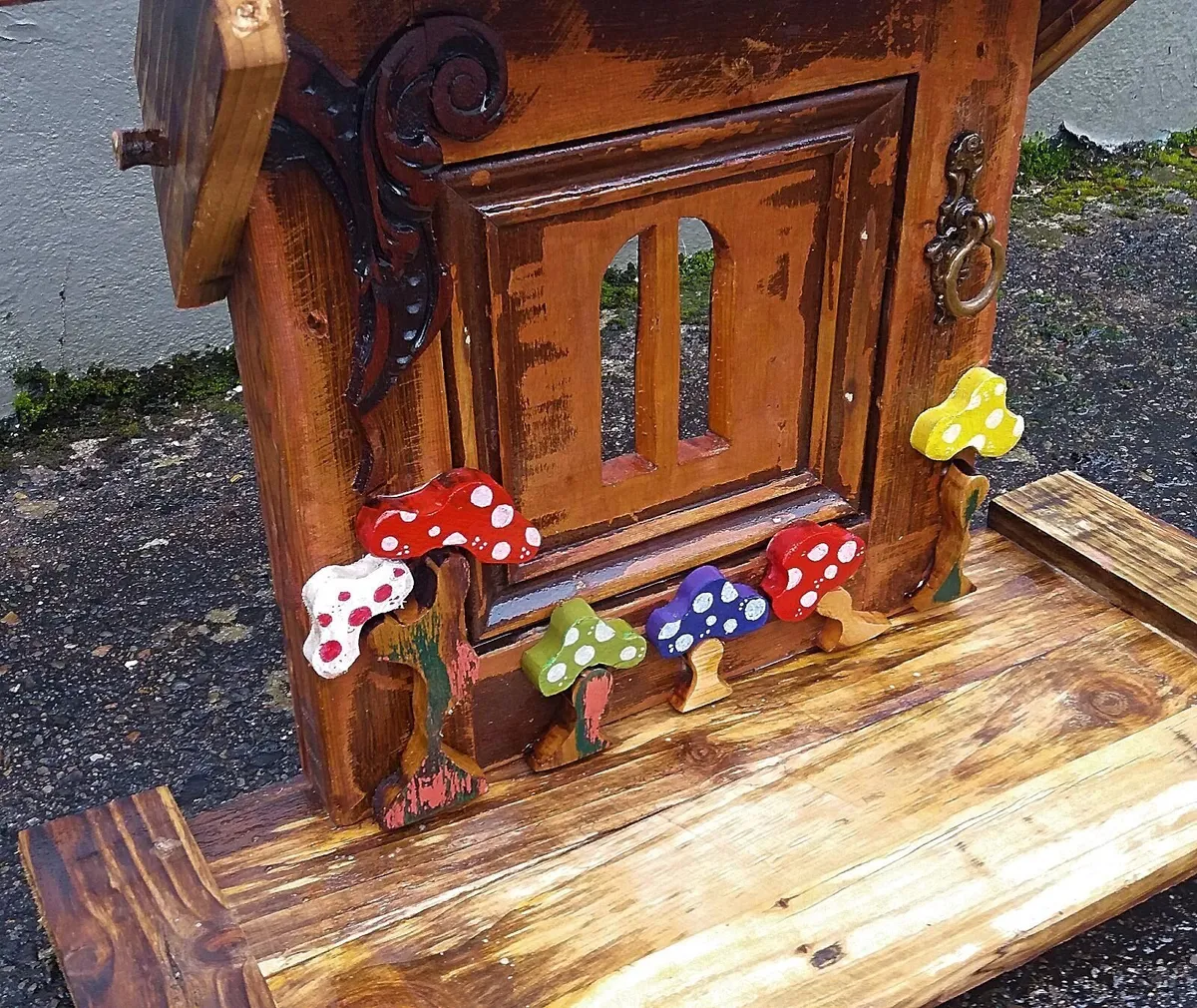 Rustic Fairy door floating shelf / display - Image 2