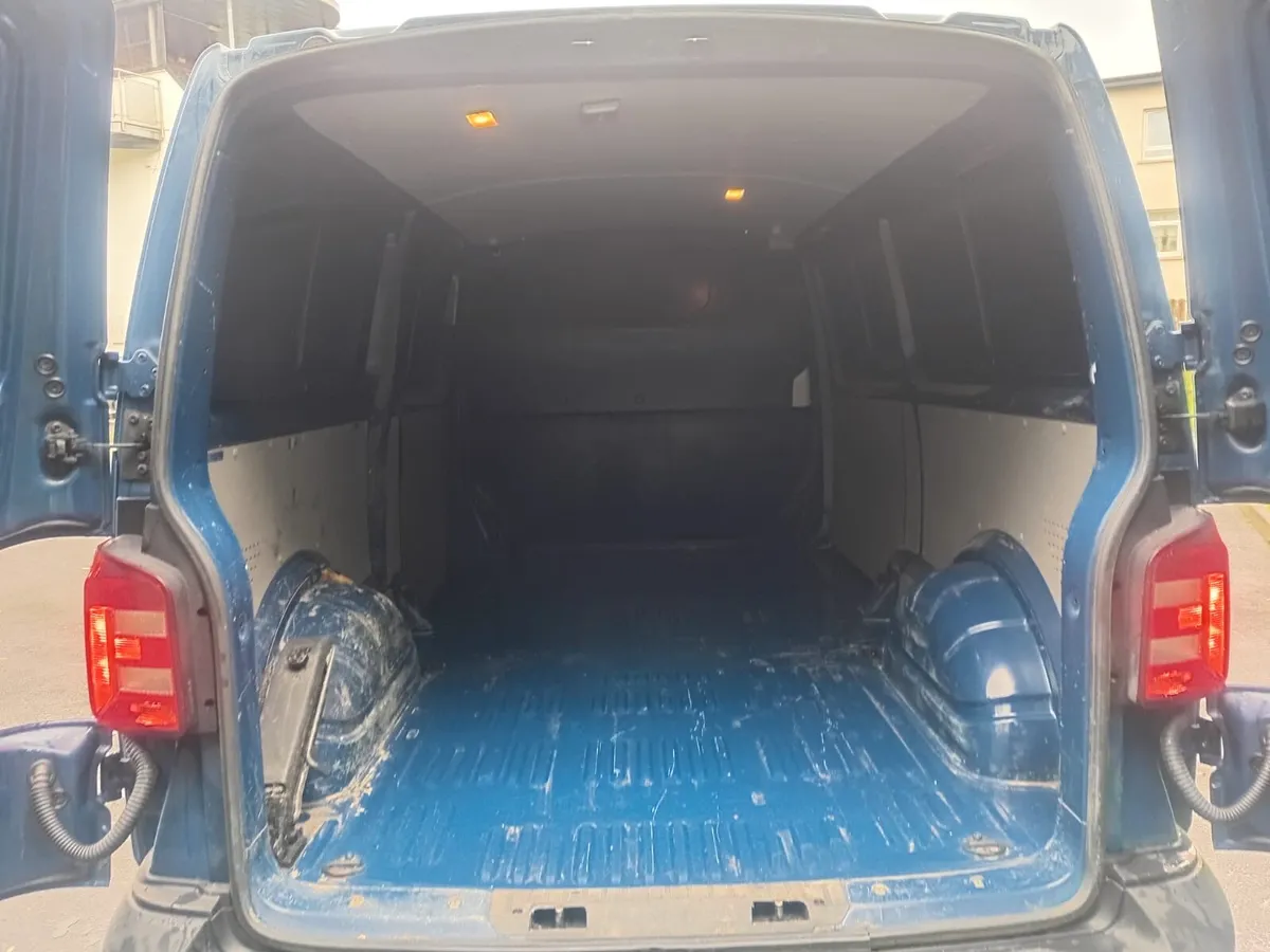 172 Vw Transporter - Image 3