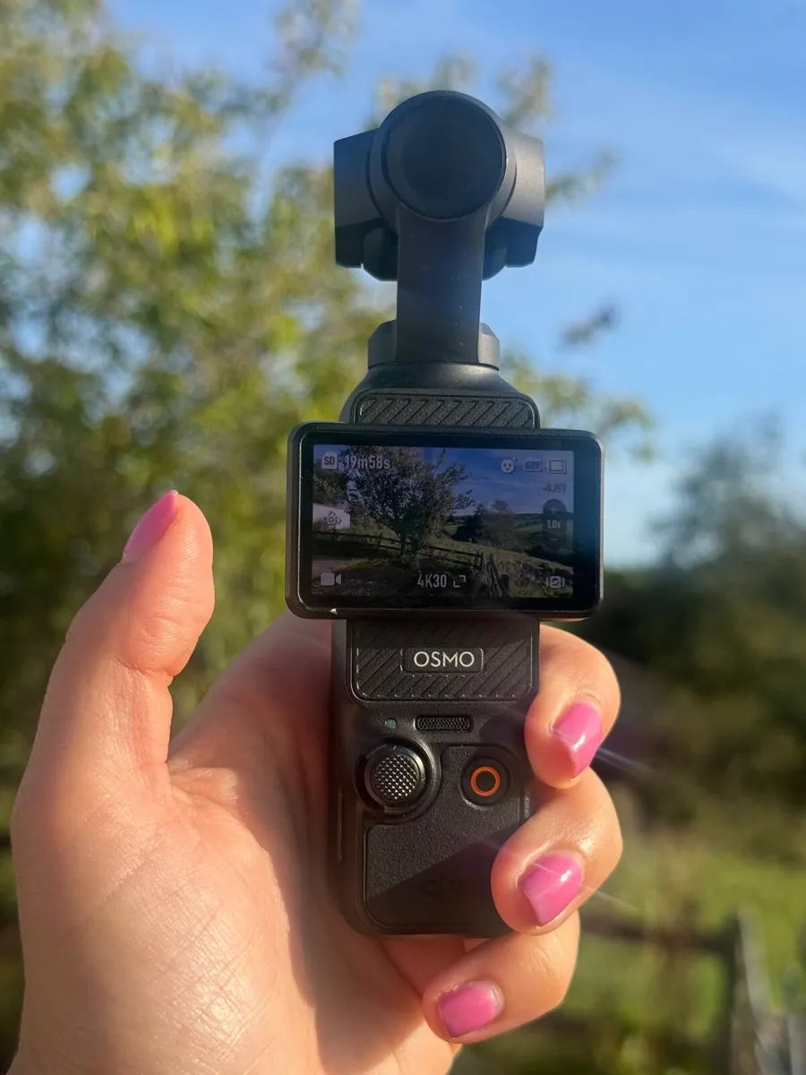 DJI Osmo Pocket 3 Combo - Image 1