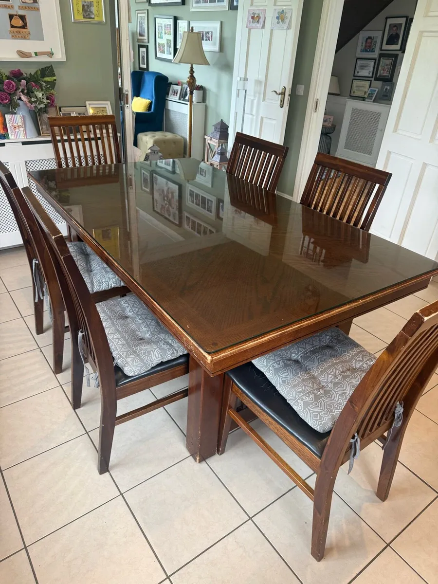 Kitchen Table and 6 Chairs - Image 1