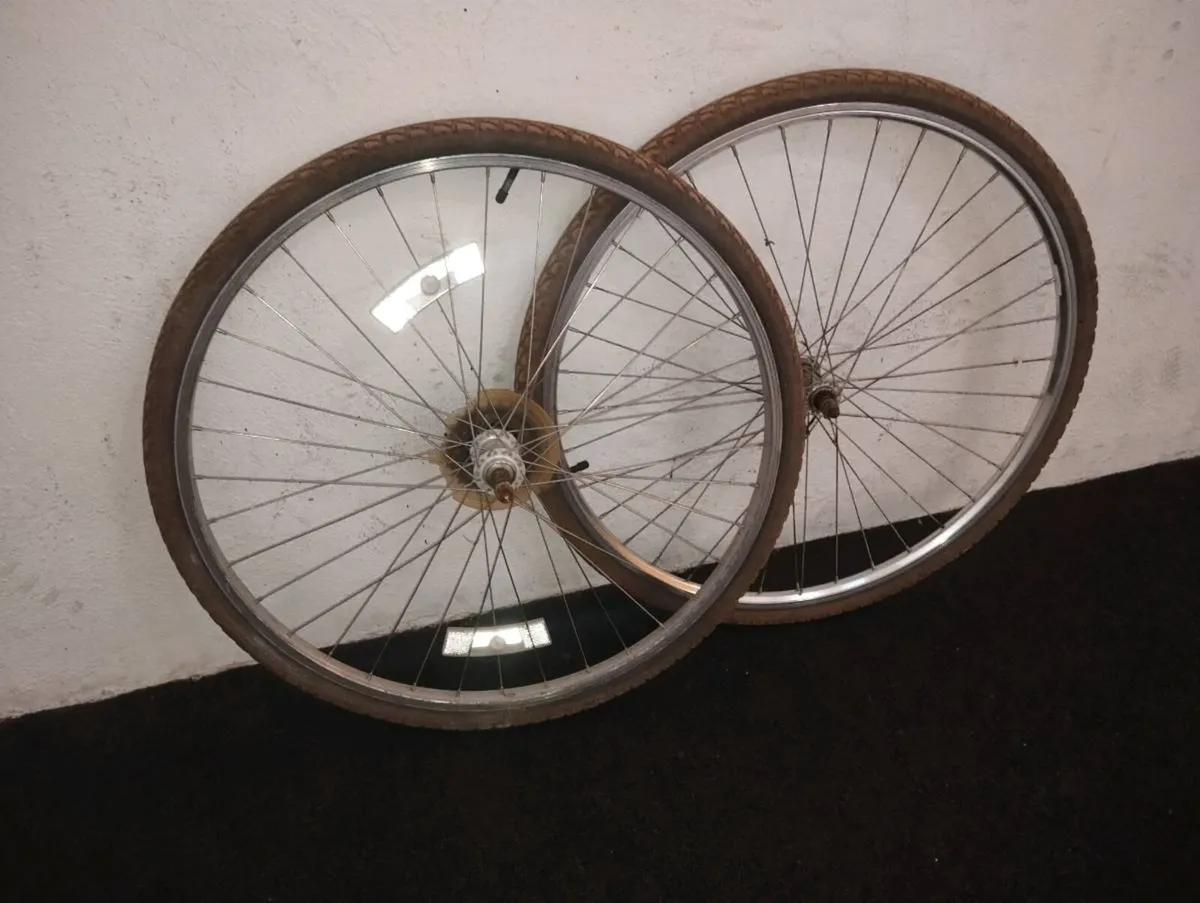 Set's of 28inch wheels and tyres - Image 2