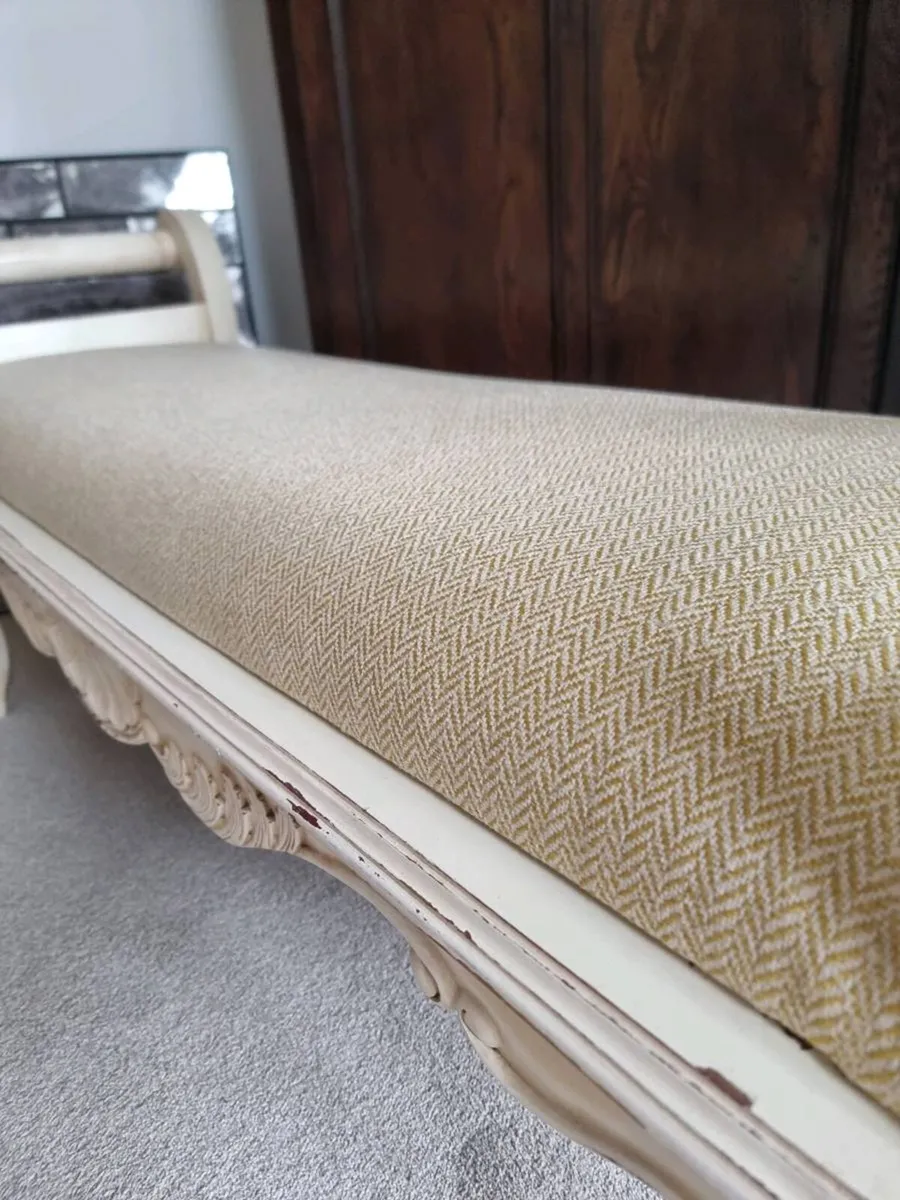 Stunning Carved Wooden Bench...€475 - Image 4