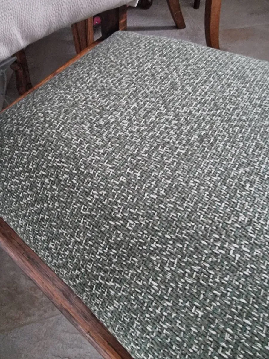 Beautiful Carved Oak Chair...€145 - Image 4