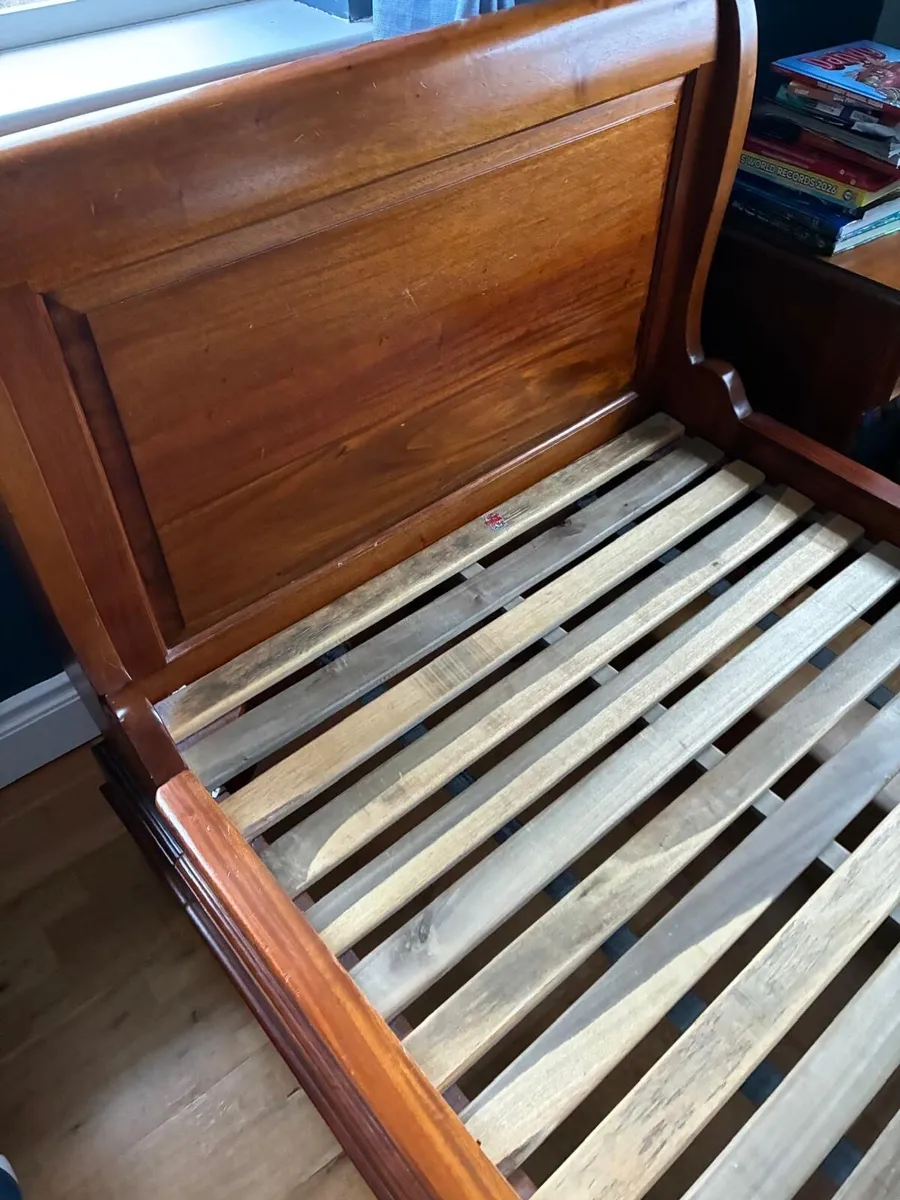 2 x single Sleigh Beds - Image 4
