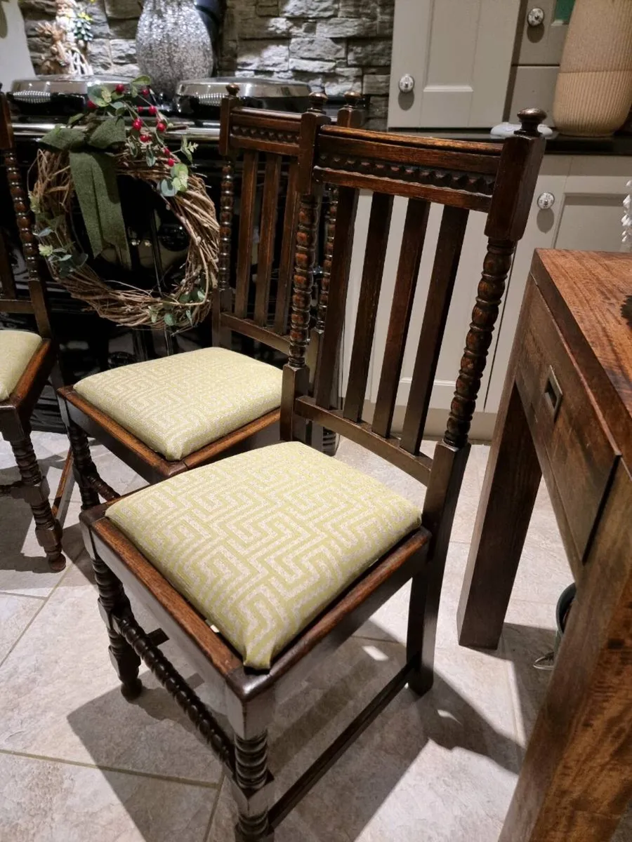 Stunning Oak Carved Chairs...€320 - Image 2