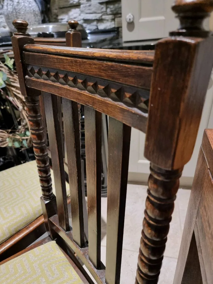 Stunning Oak Carved Chairs...€320 - Image 4