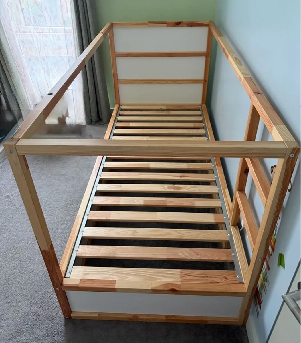 2 Beds - Image 2