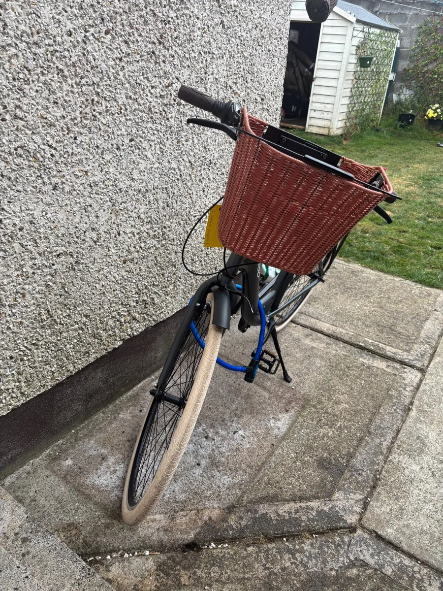 Ladies Bicycle - Image 2