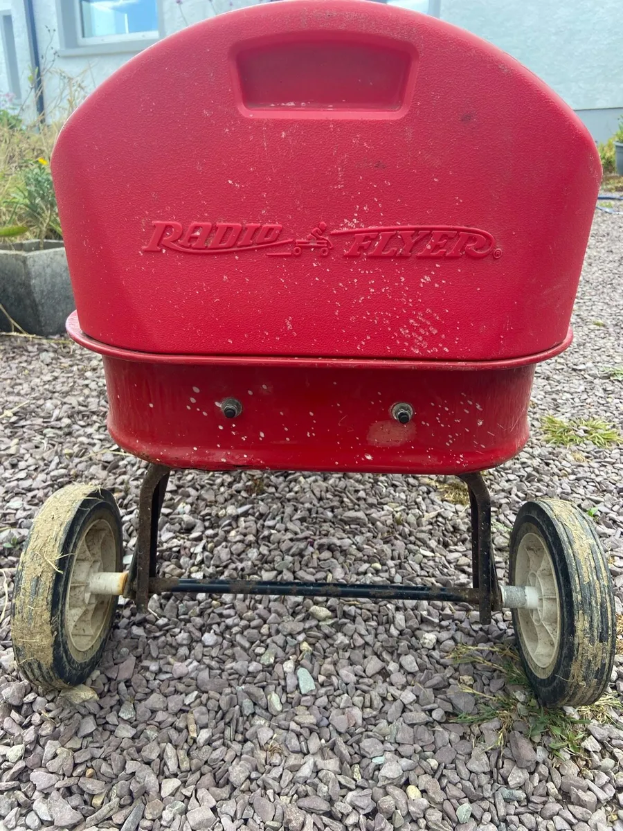 Classic Radio flyer - Image 4
