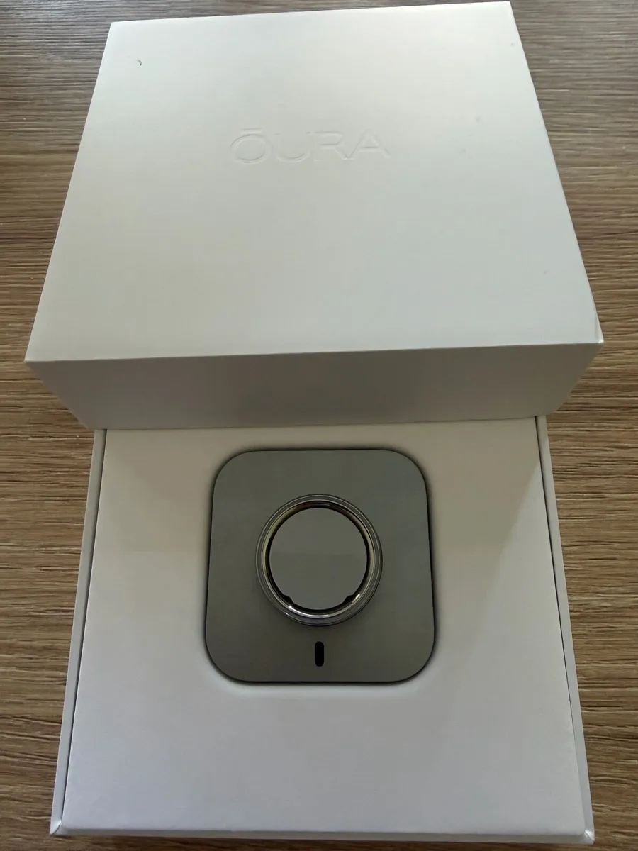 Oura Ring 4 - Image 1