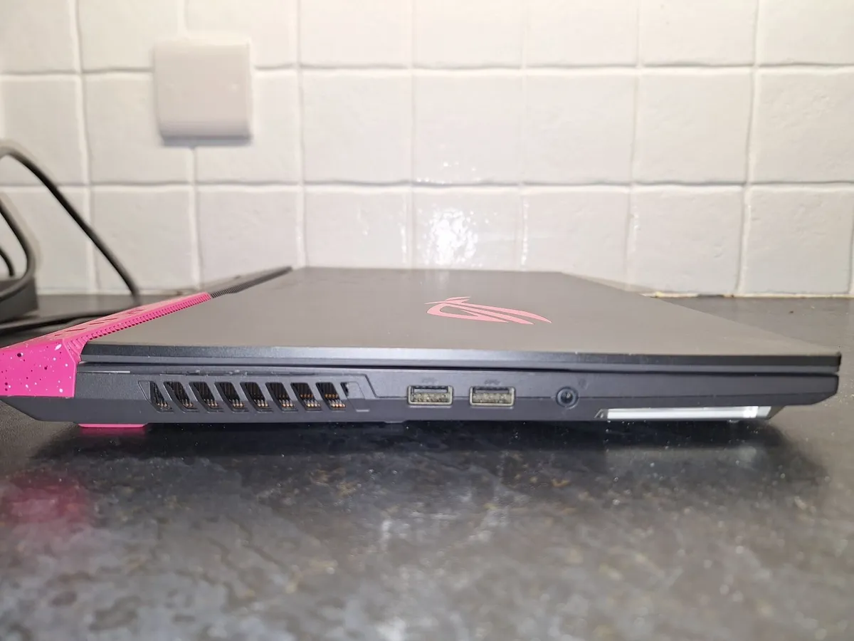 ASUS ROG Strix 15" Gaming Laptop - Image 3