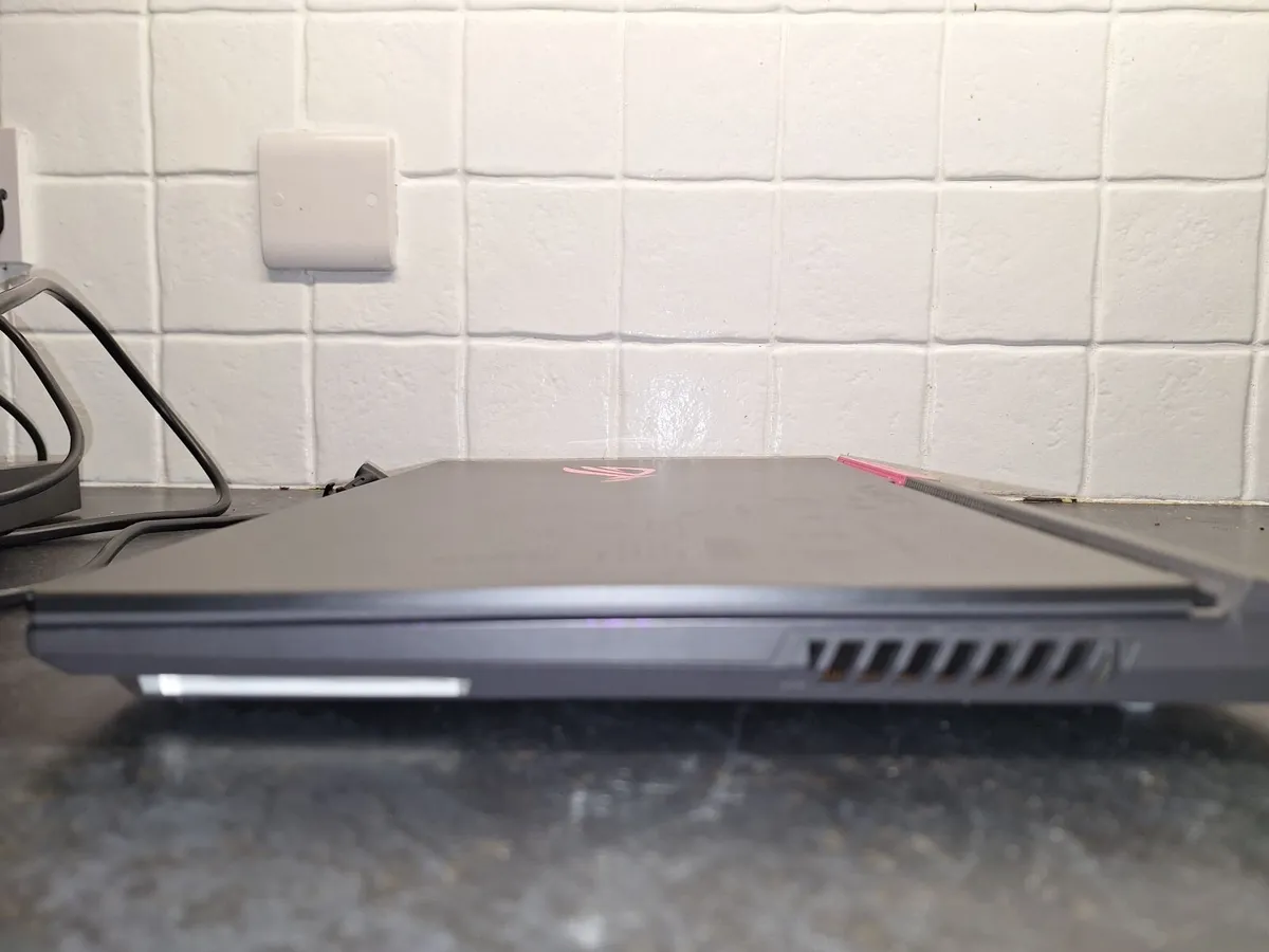 ASUS ROG Strix 15" Gaming Laptop - Image 4