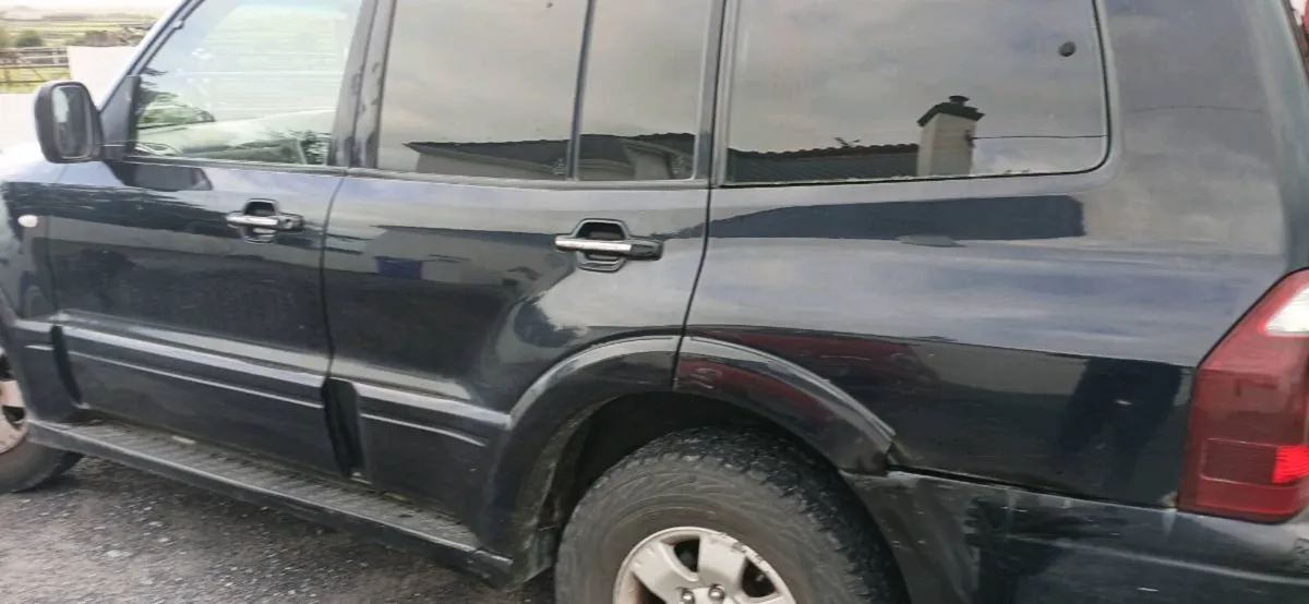 Mitsubishi pajero - Image 1