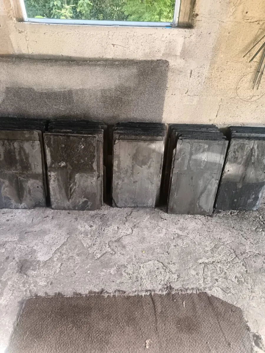 Roof slates - Image 1