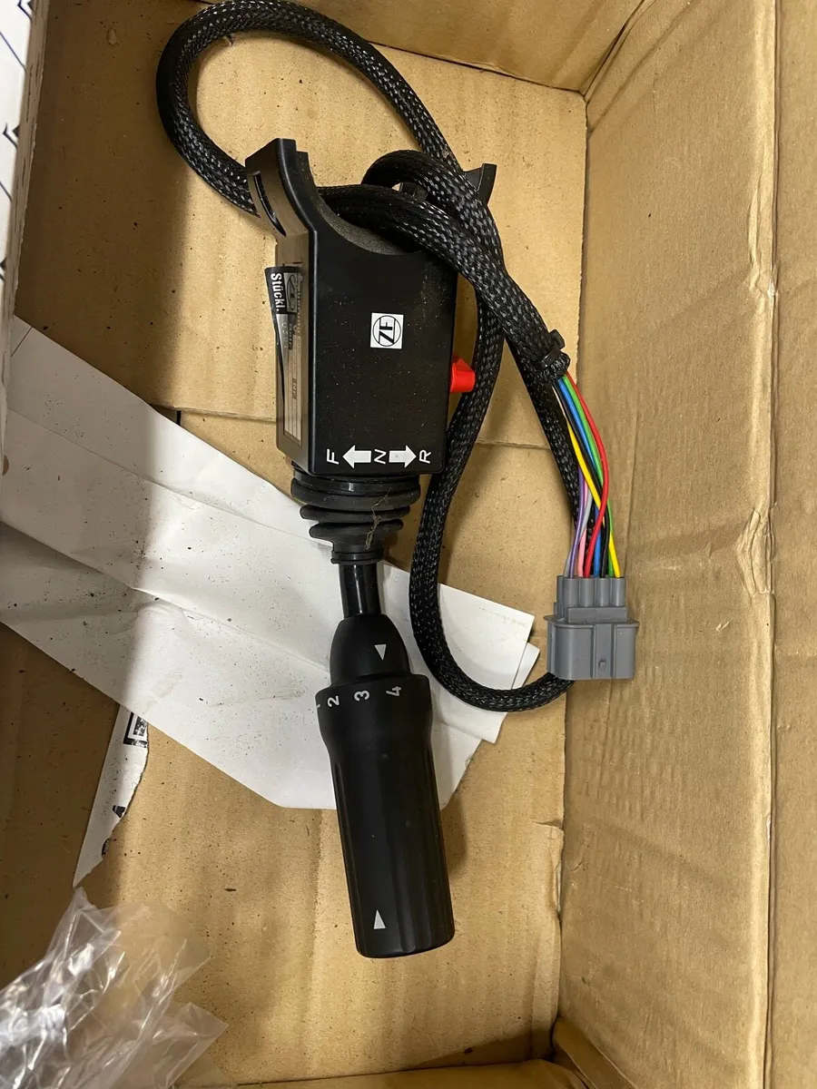JCB forward reverse shuttle lever brand new. - Image 1