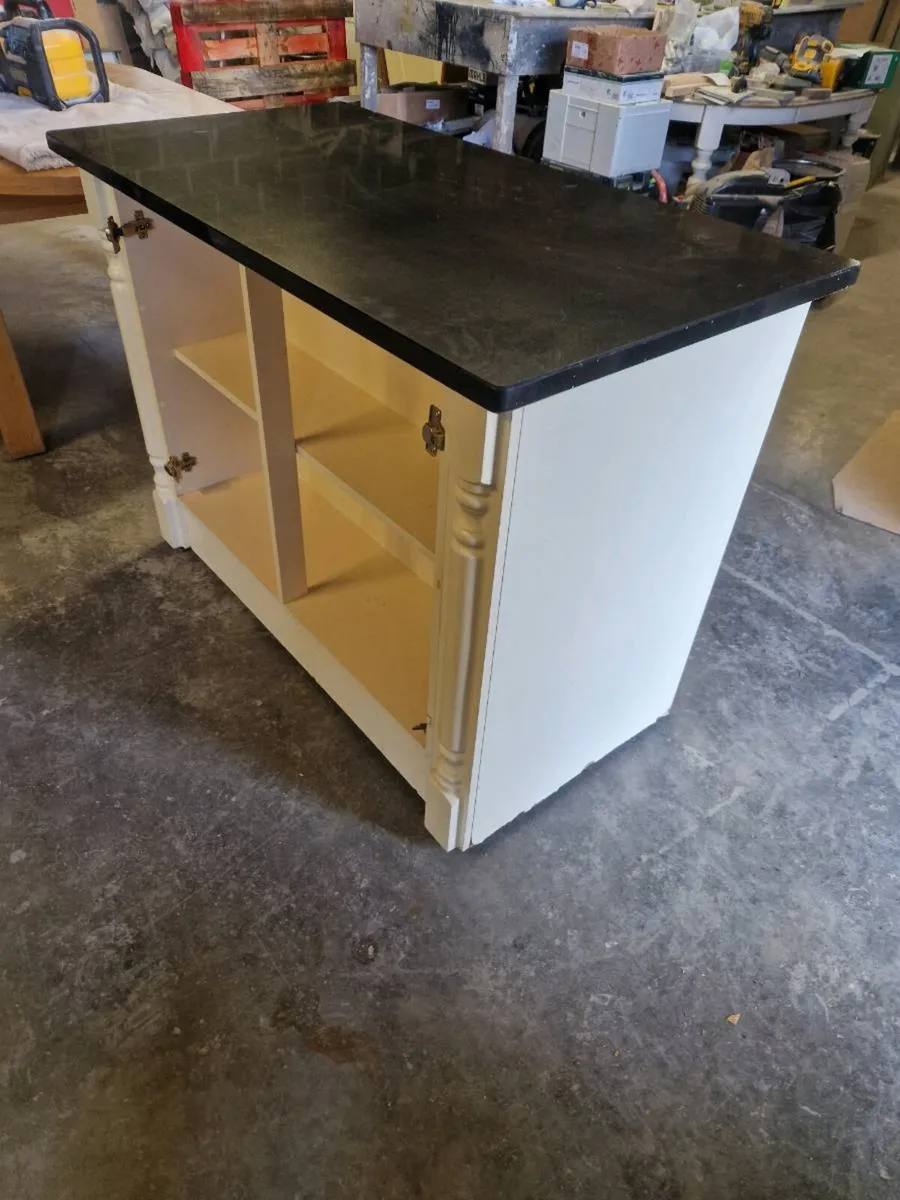 kitchen island - Image 3