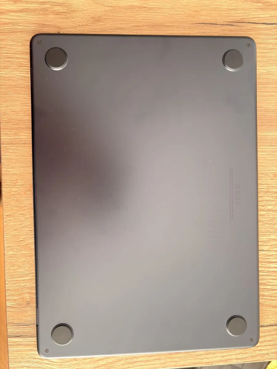 Apple MacBook Air 13" (M4, 16GB RAM) - Midnight - Image 2