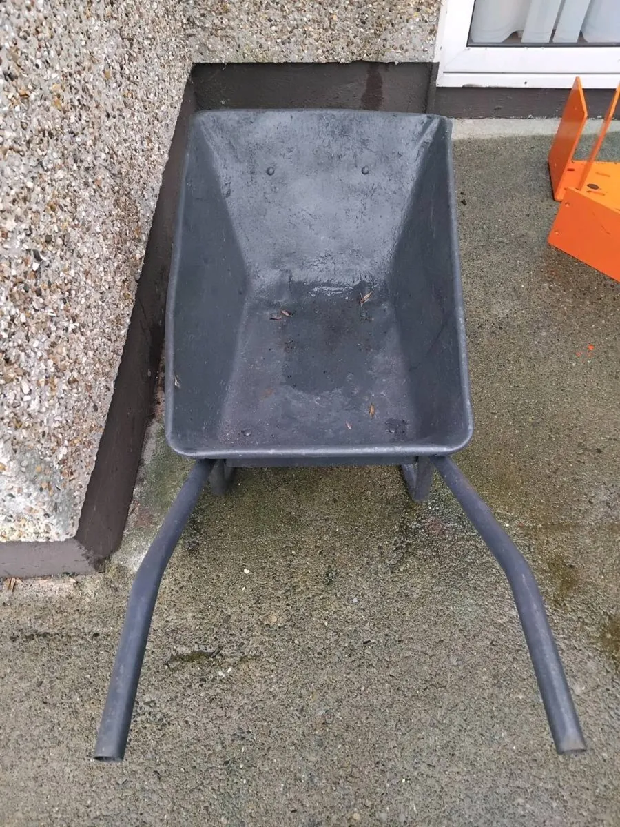 Barrow - Image 2