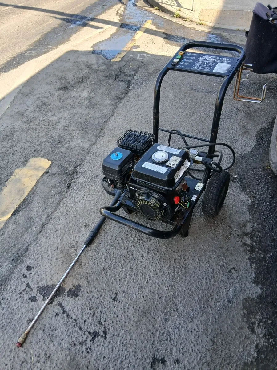 High pressure washer working 100-percent - Image 2