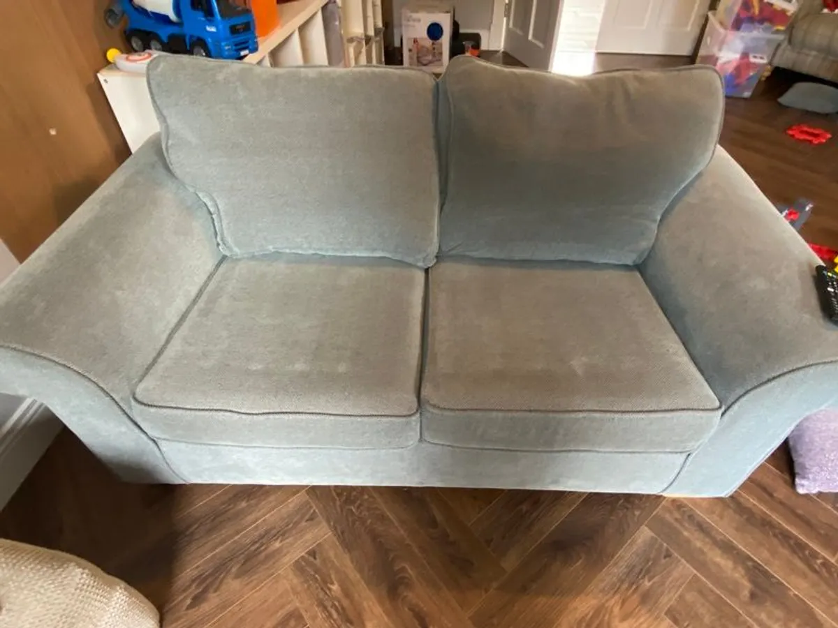 Comfortable 2 Seater couch