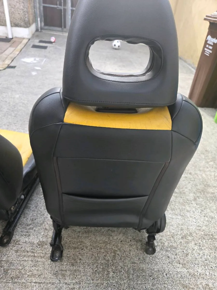 Jordan civic interior - Image 4