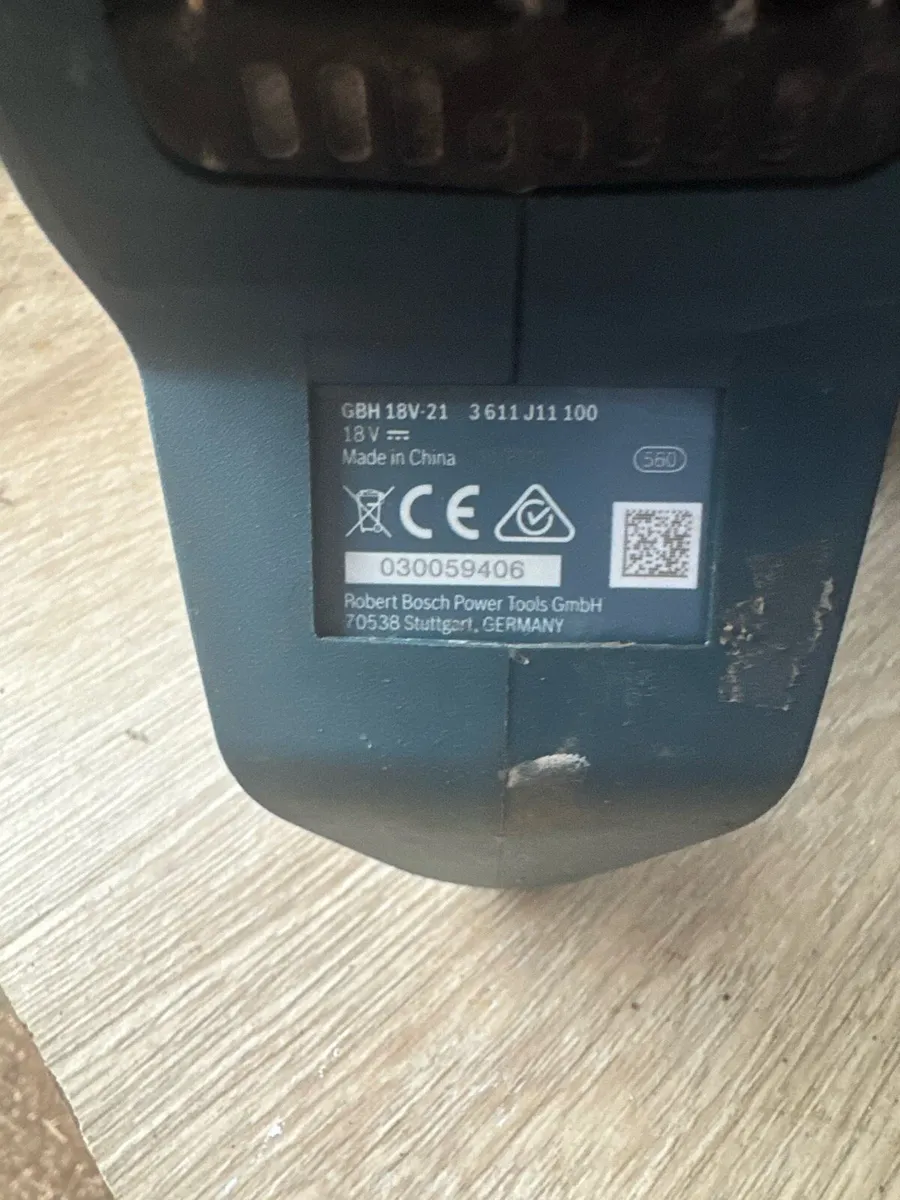 Bosch 18v sds 2 batteries - Image 3