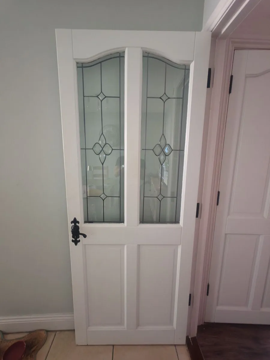 2 interior doors - Image 2