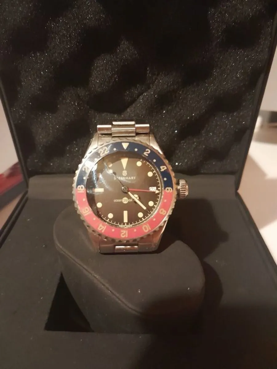 Steinhart Ocean 39 vintage GMT (Pepsi) Watch - Image 1