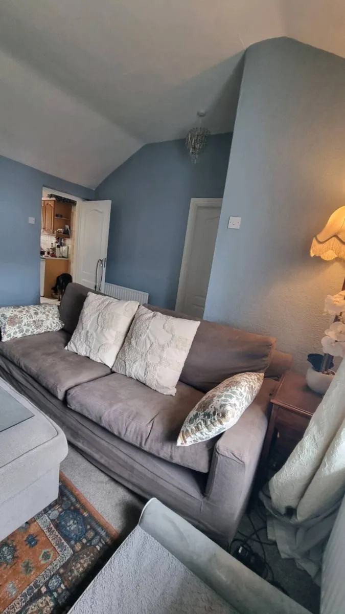 Couch - Image 2