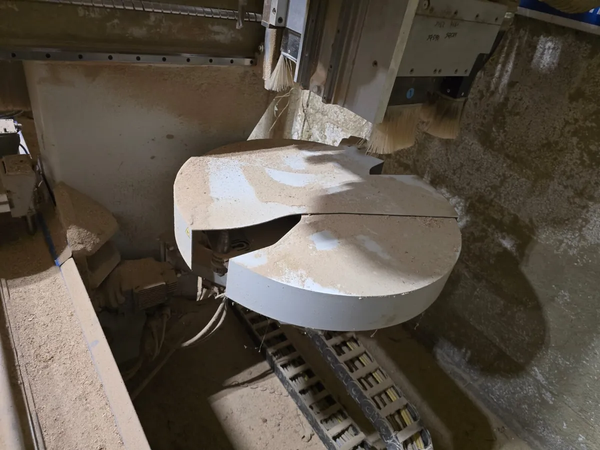 Cnc  busellato jet 3000 - Image 4