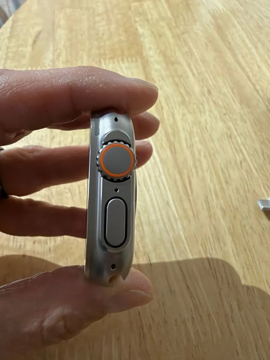 Apple Watch Ultra 1st gen - Image 4