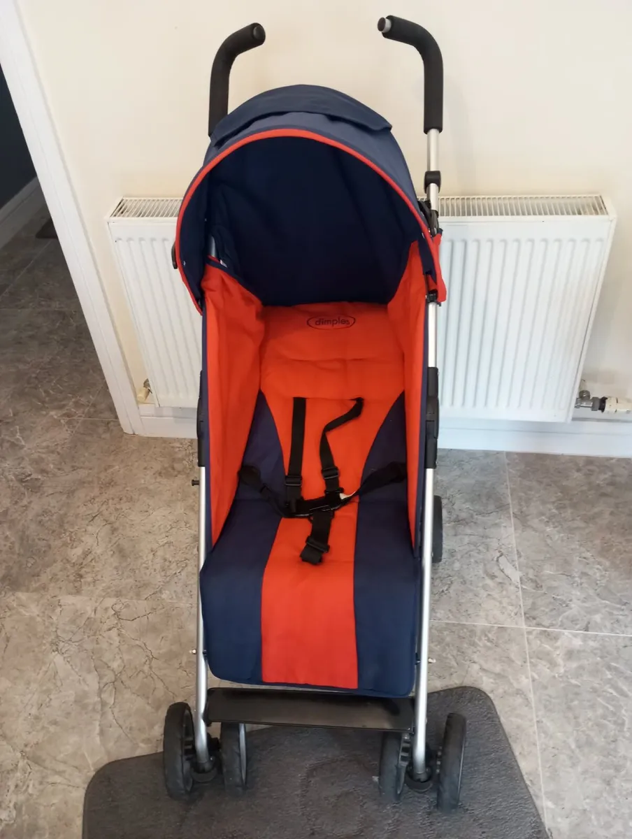 Dimples baby's buggy with rain cover - Image 4