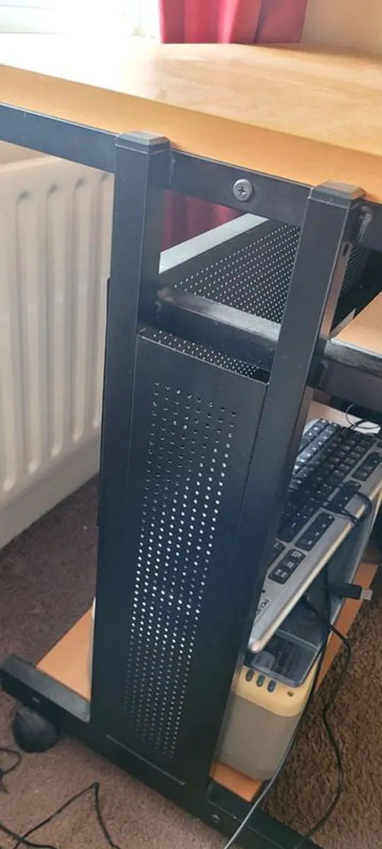 Desk - Image 2